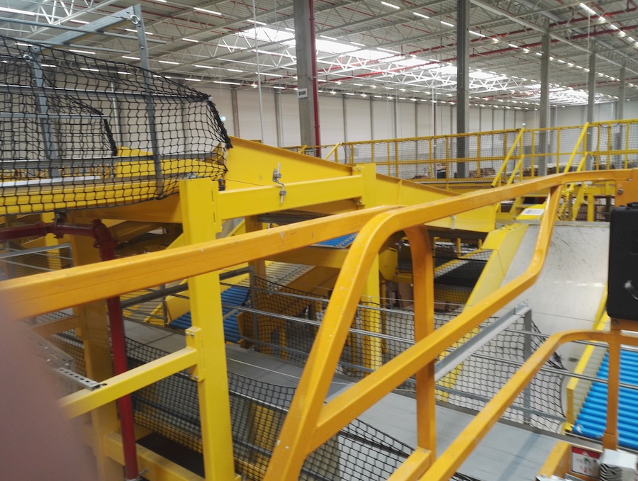 Complete installation of the new logistics centre